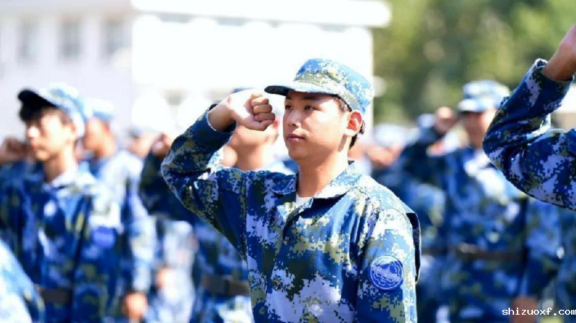 九游会J9.(中国)官方网站军训闭幕式暨开学典礼隆重举行!